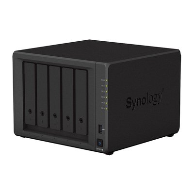 Мережеве сховище Synology DiskStation DS1522+, Black, 8Gb DDR4 ECC, 5x3.5'/2.5' SATA, 2xM.2, 4xGLan, 2xUSB3.2, 2xeSATA, 1xPCI-E 3.0 x2, 166x230x223 мм, 2.7 кг 254620 фото